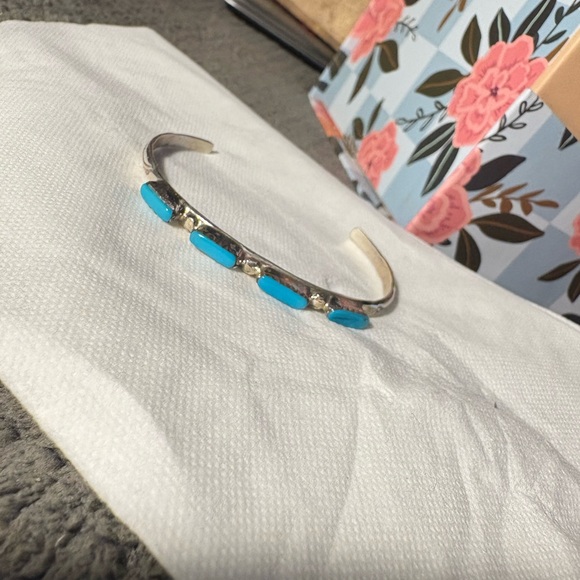 Turquoise and Silver Women's Bracelet - Picture 1 of 2
